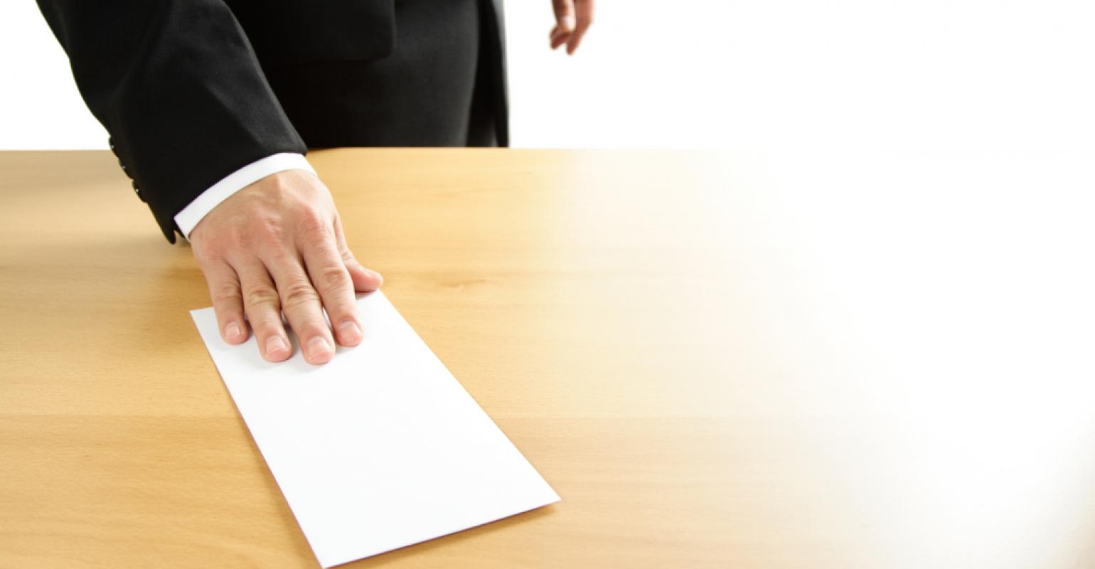 2jev7yjnze resignation